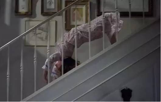 驱魔人电影 双线叙事 恐怖套路_驱魔人2txt全集下载