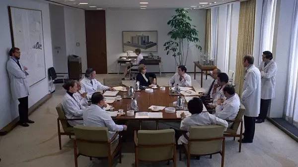 驱魔人电影 双线叙事 恐怖套路_驱魔人2txt全集下载