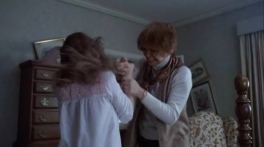 驱魔人2txt全集下载_驱魔人电影 双线叙事 恐怖套路